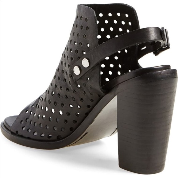 $495 Rag and Bone leather perforated sandals US8.5 - Picture 3 of 7
